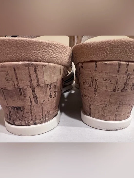 Life Stride Cream/Black Strappy Stretch Slip-in Platform Open Toe Sandals Sz 9 - Picture 13 of 14